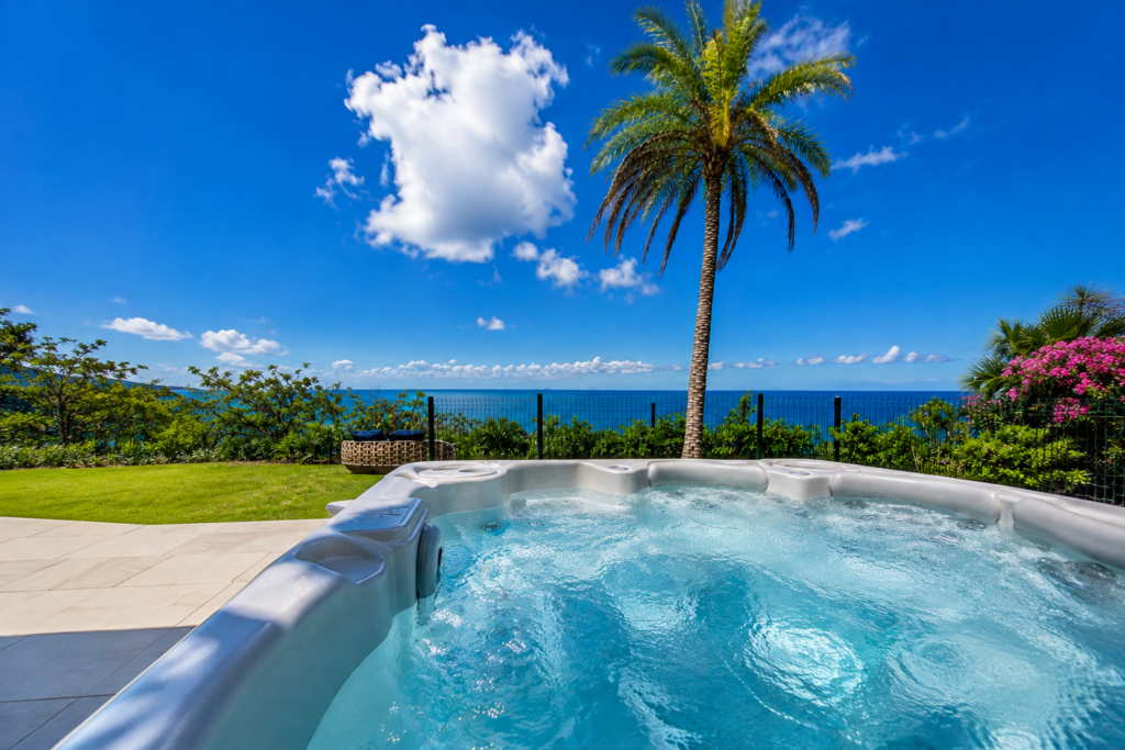 Jacuzzi privé avec vue mer de l’Appartement Happy View à Saint-Martin