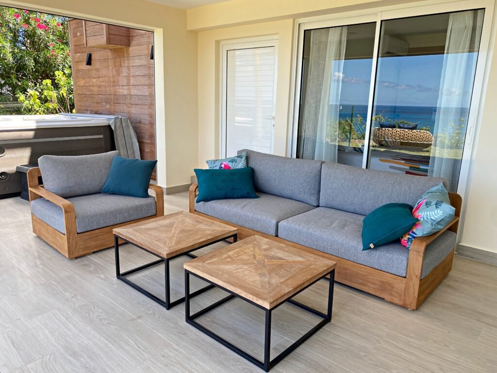 Terrasse de l’Appartement Happy View avec vue mer à Saint-Martin