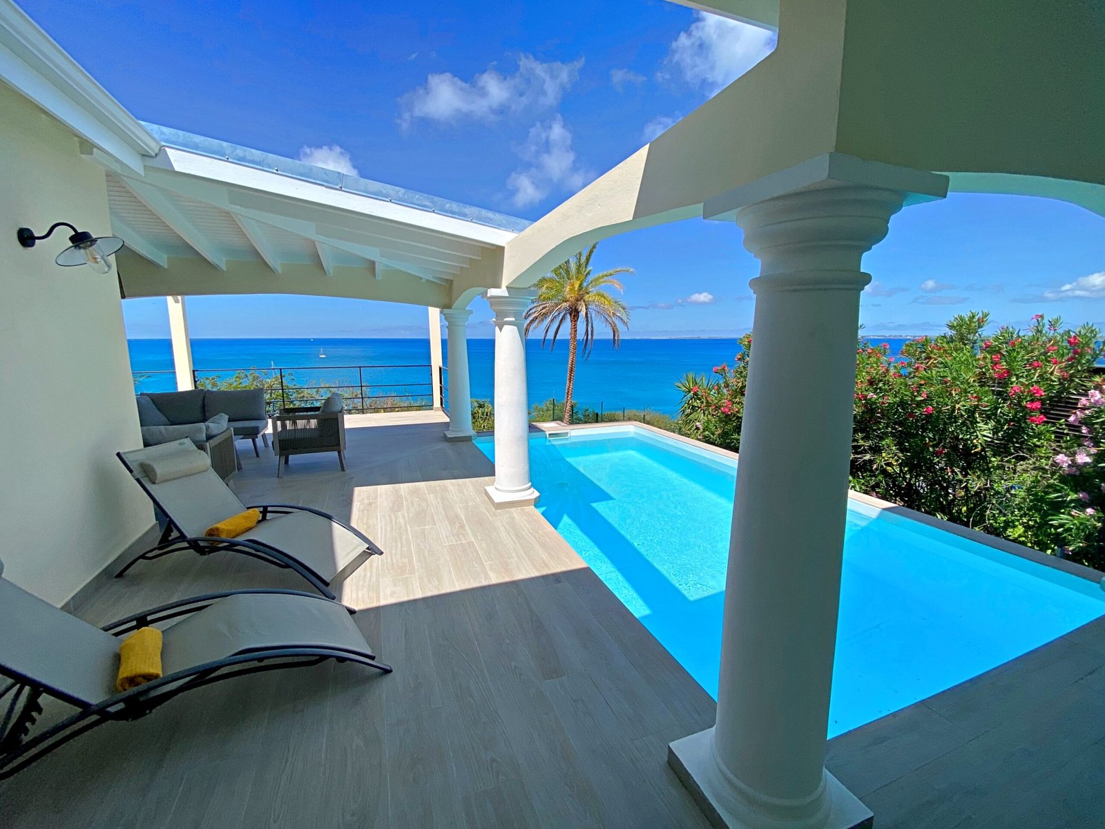 Villa Happy View avec piscine privée et vue panoramique sur la mer à Saint-Martin